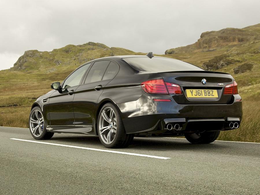  BMW M5 2011 года  (UK) (фото 34 из 36)